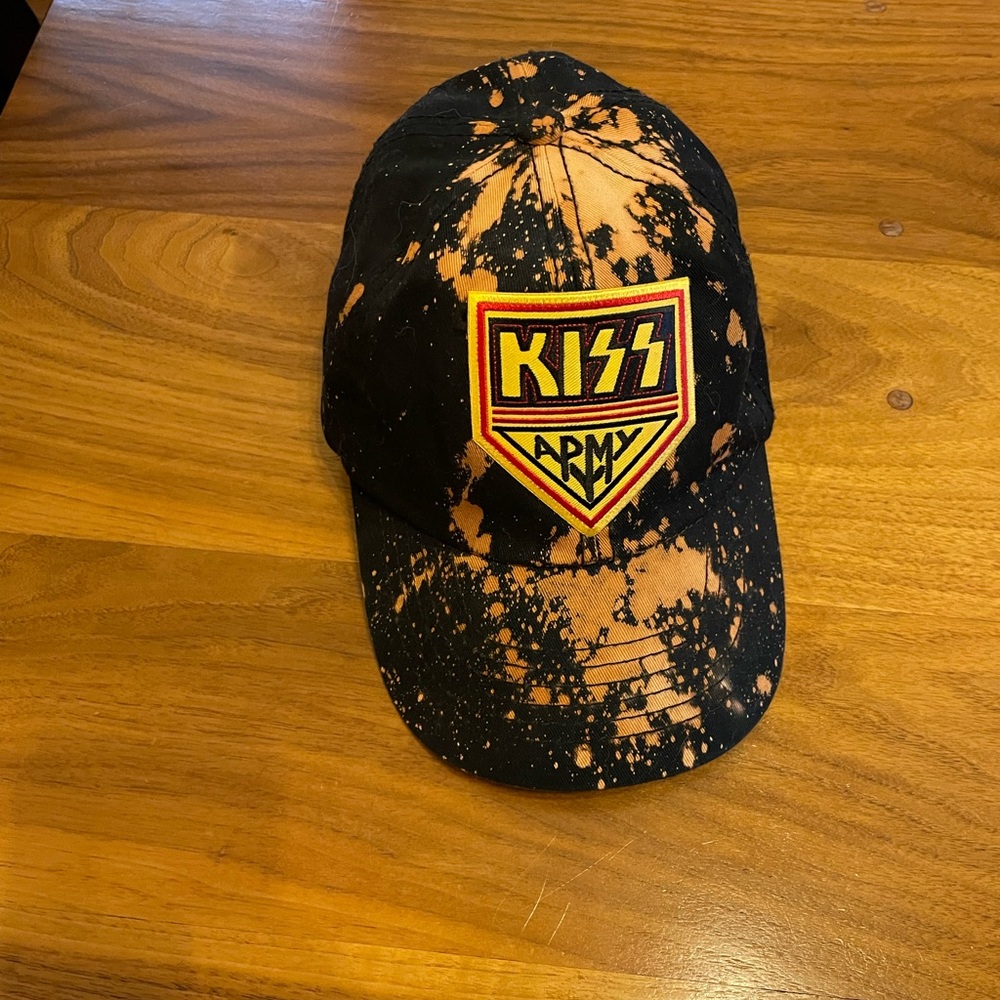 Kiss army bleached adjustable hat